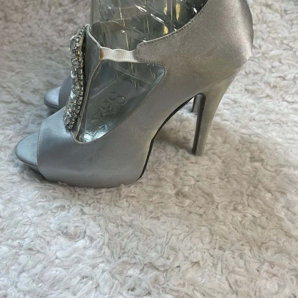 Lauren Jones gray SatinTStrap peep toe platform heels crystal beads accent SZ8.5
